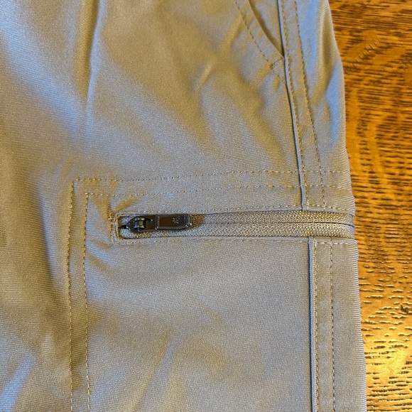 Men's Zeroxposer brand, Tan Shorts - Picture 2 of 8